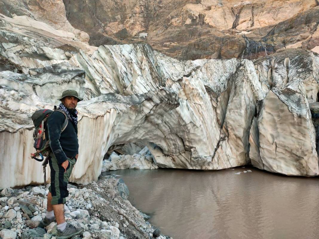 Türkiye'nin buzulları eriyor: Gelecek nesilleri zor günler bekliyor! 20 bin yıllık geçmişe sahip 10